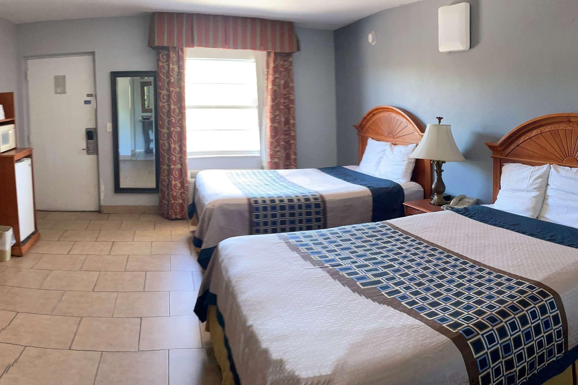 Travelodge By Wyndham Venice Venice Gardens Екстериор снимка
