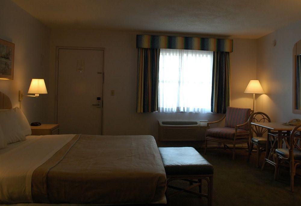 Travelodge By Wyndham Venice Venice Gardens Екстериор снимка