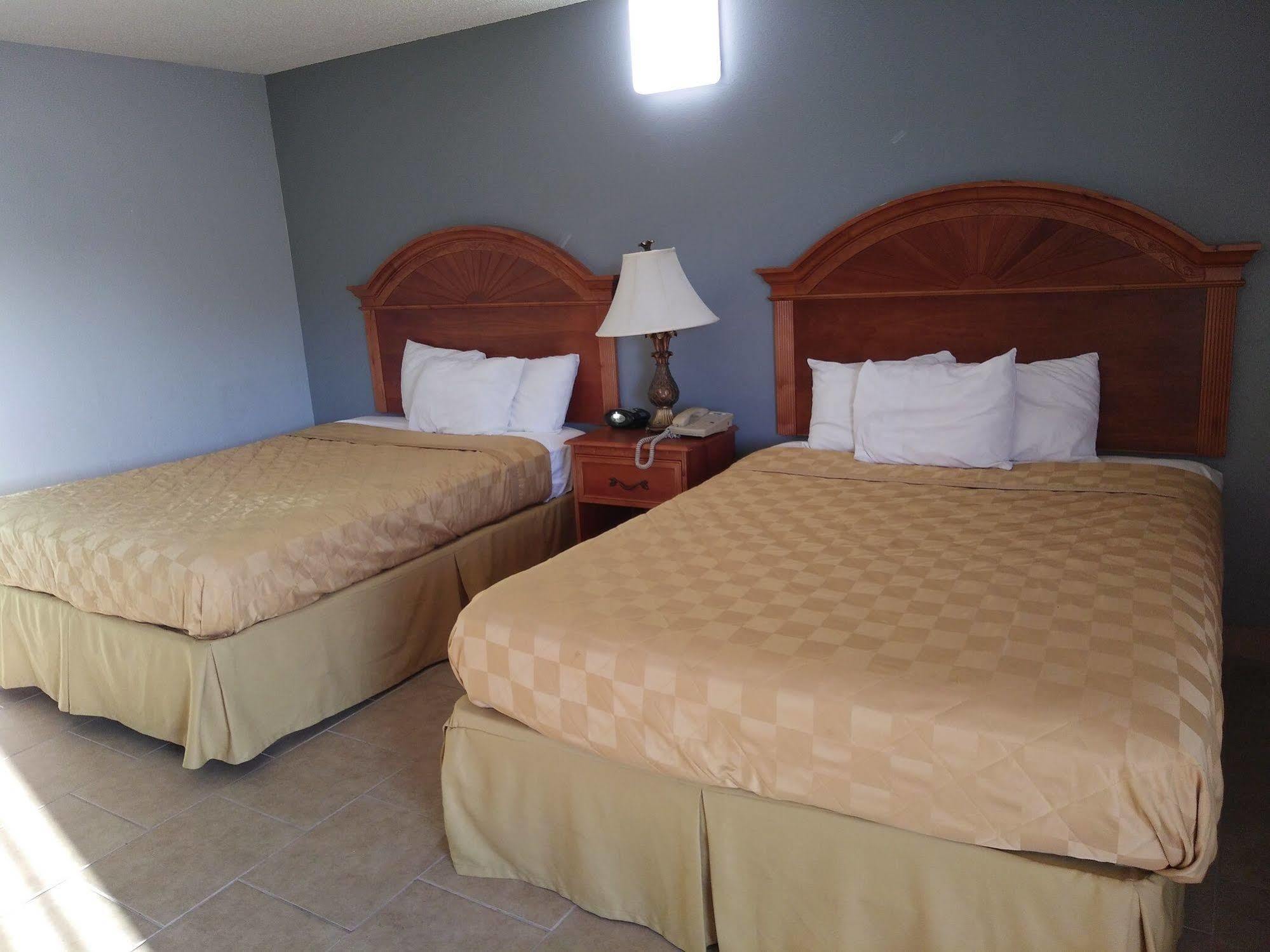 Travelodge By Wyndham Venice Venice Gardens Екстериор снимка