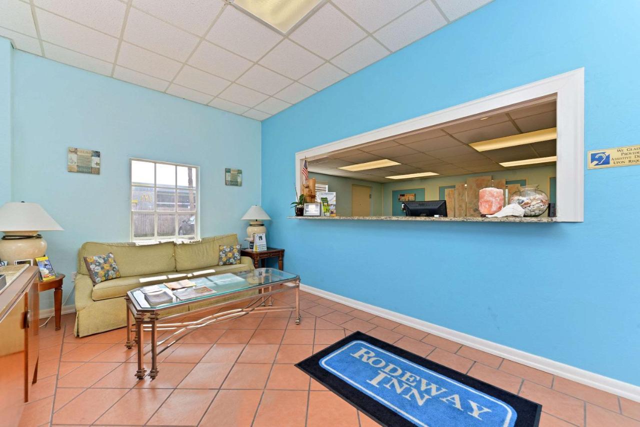 Travelodge By Wyndham Venice Venice Gardens Екстериор снимка